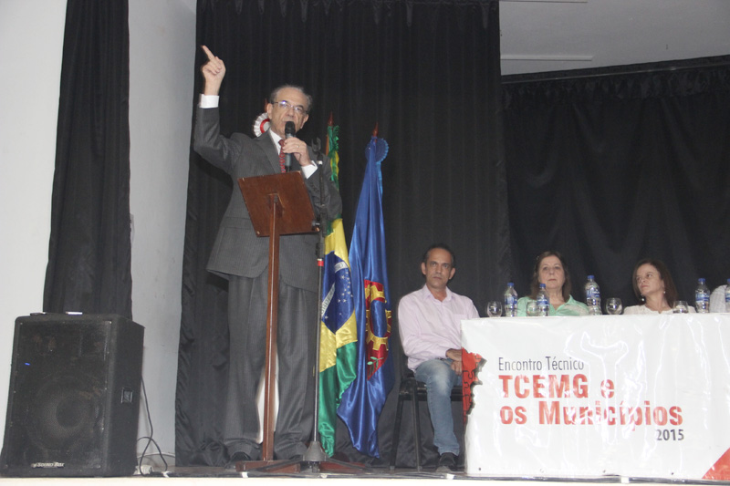 Presidente do TCEMG abre Encontro Técnico em Cataguases
